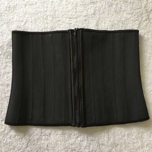 Luxx Curves 25 Steel Bone Waist Trainer Size XL